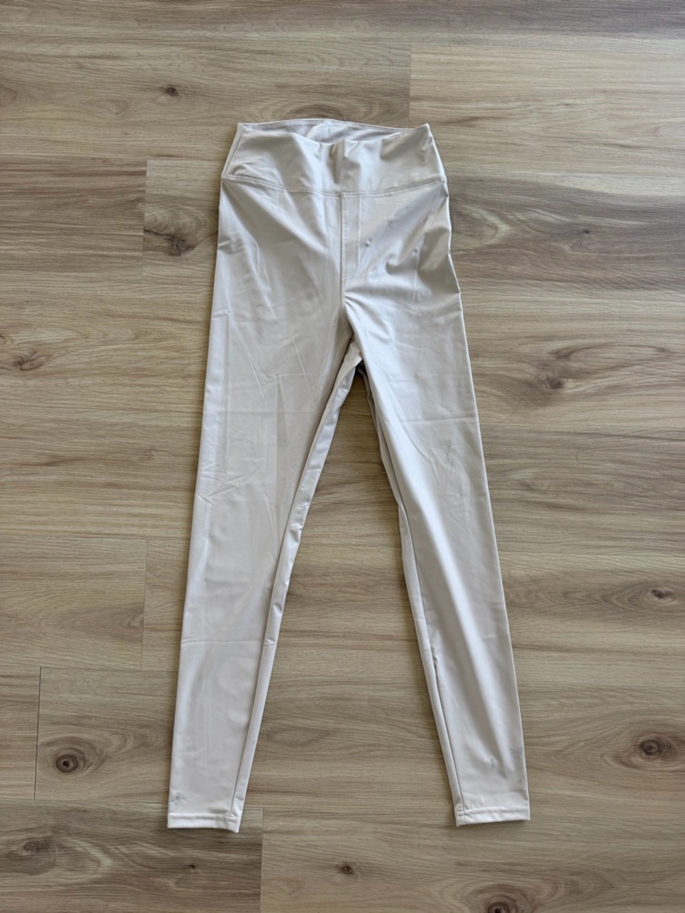 High-Waist Cream Leggings - Sleek Everyday Comfort